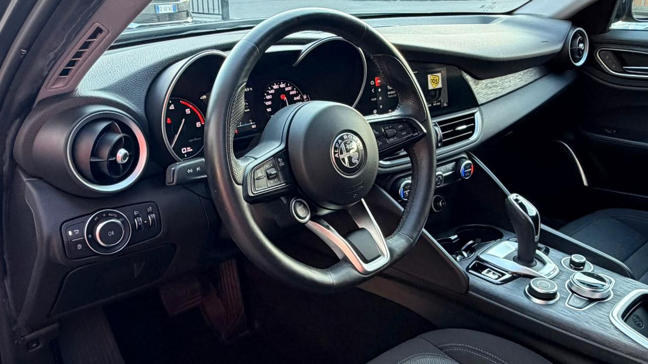 Alfa Romeo Giulia 2.2 Turbodiesel 160 CV AT8
