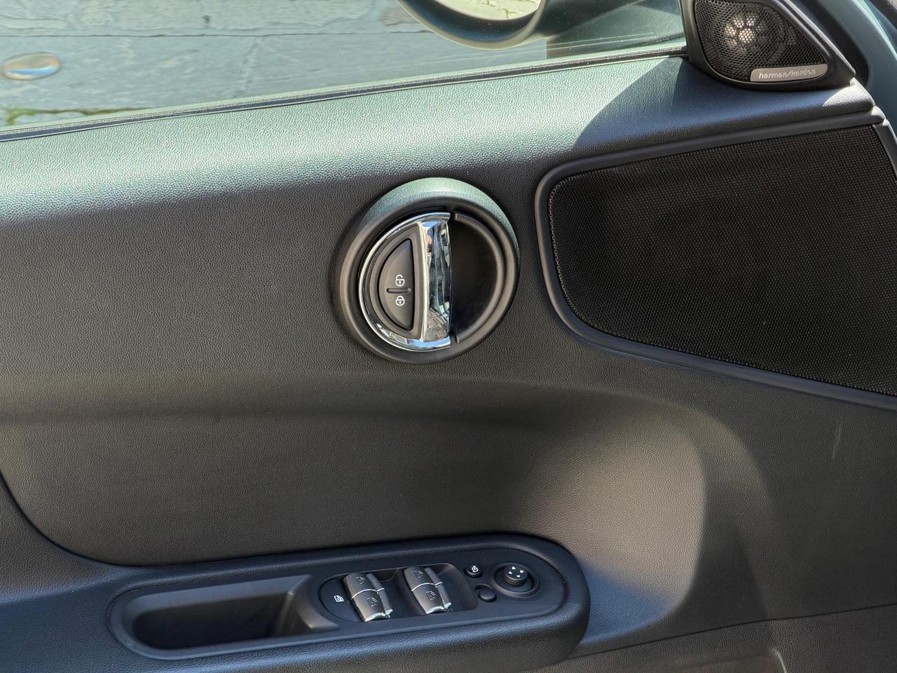 MINI COOPER D COUNTRYMAN 2.0 ALL4 STEPTRONIC TETTO LED