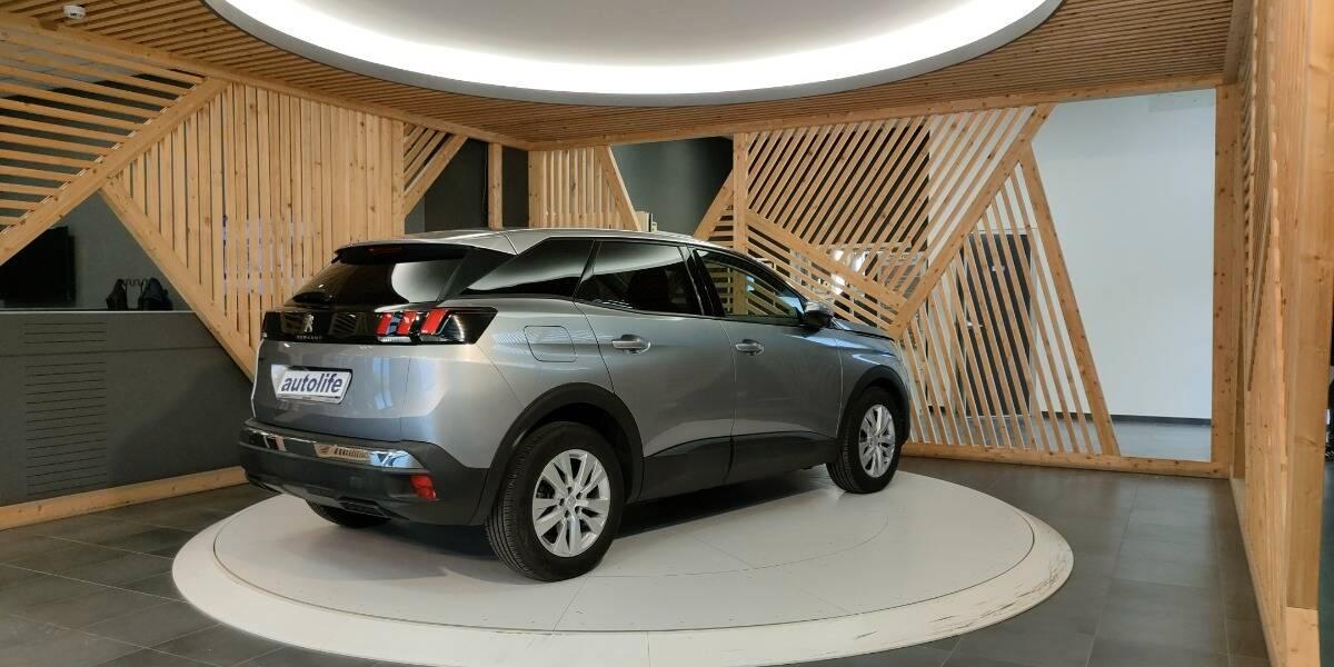 Peugeot 3008 1.5 bluehdi Business s&s 130cv eat8