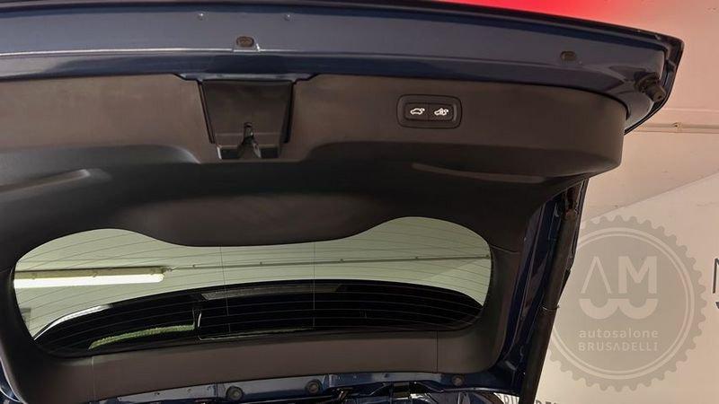 Lynk & Co 01 01 PHEV