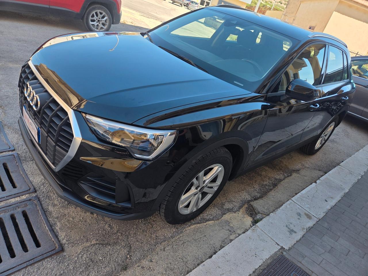 AUDI Q3 ANNO 2022 2.0 TDI 150 CV KM CERTIFICATI