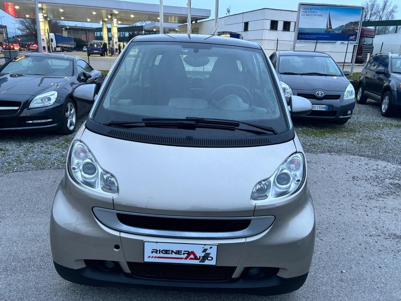 Smart ForTwo 1000 52 kW coupé pure