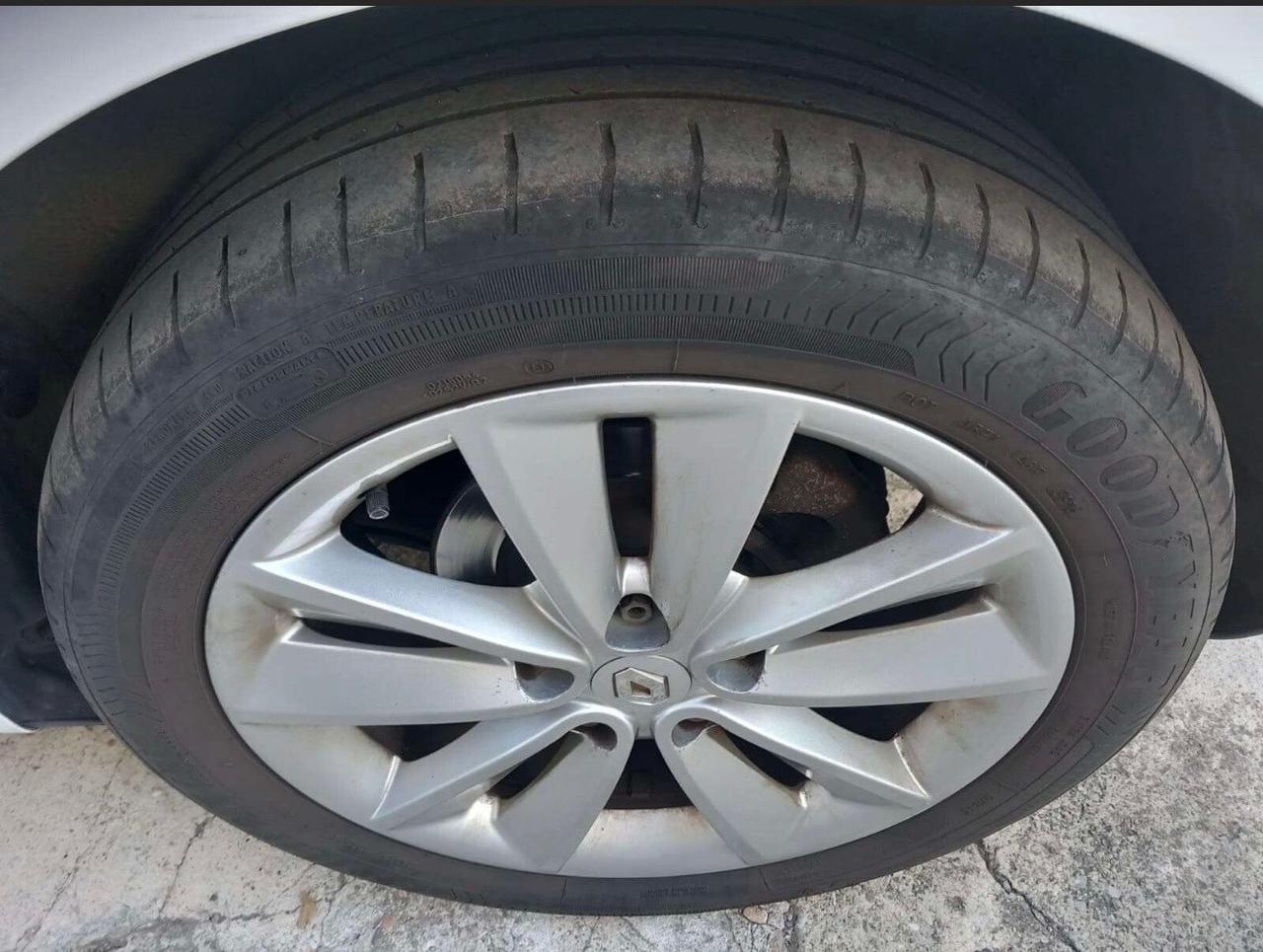 Renault Scenic Scénic XMod 1.5 dCi 110CV EDC Bose