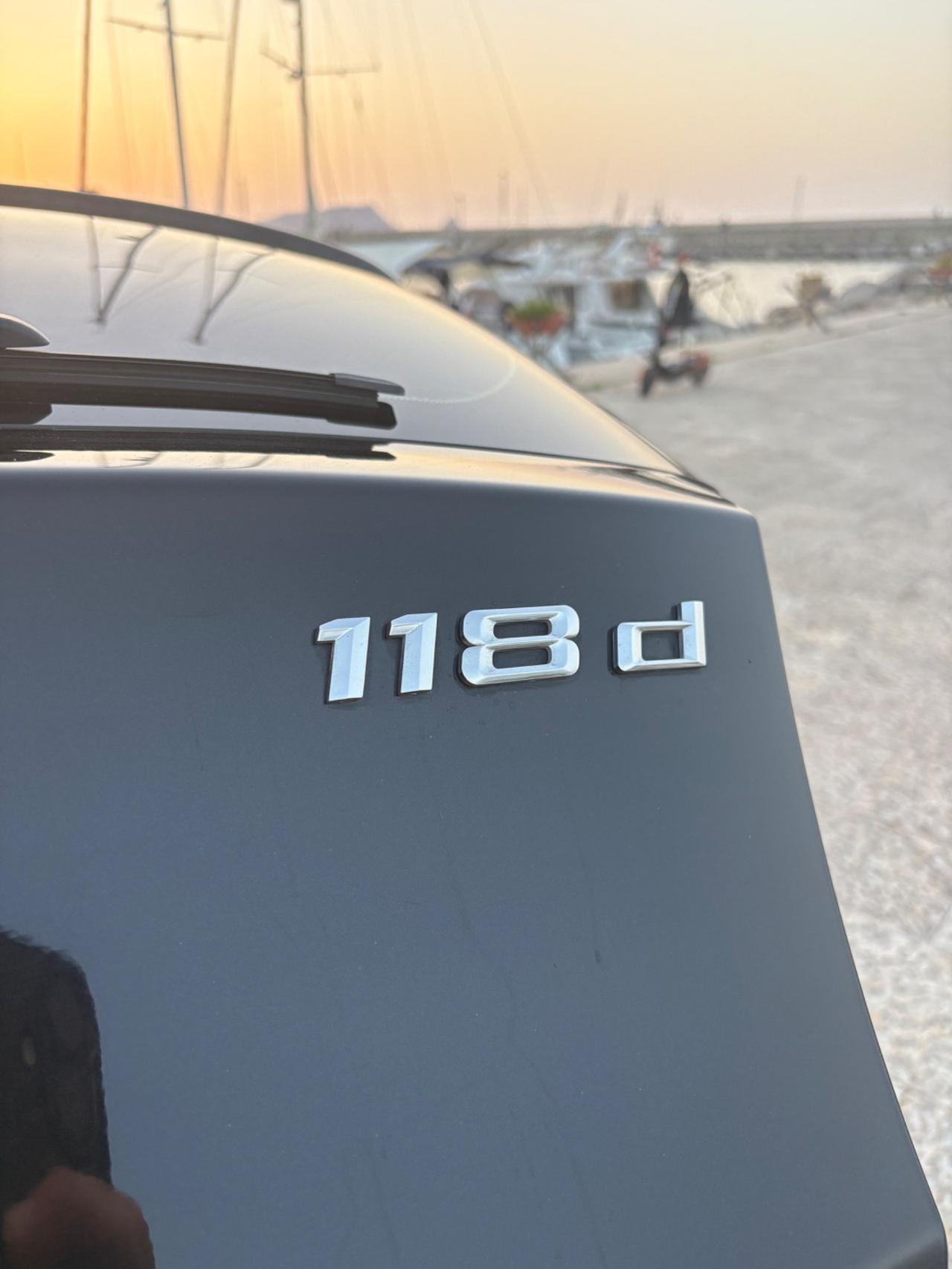 Bmw 118d 5 porte super accessoriata