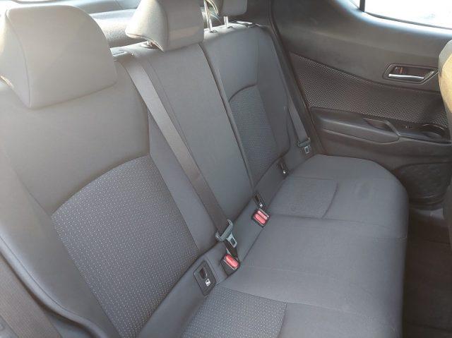 TOYOTA C-HR 1.8 Hybrid E-CVT