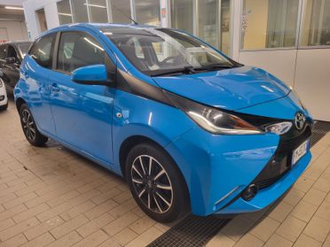 Toyota Aygo 1.0 VVT-i 69 CV 5 porte x-cool TSS MMT PREZZO REALE!!