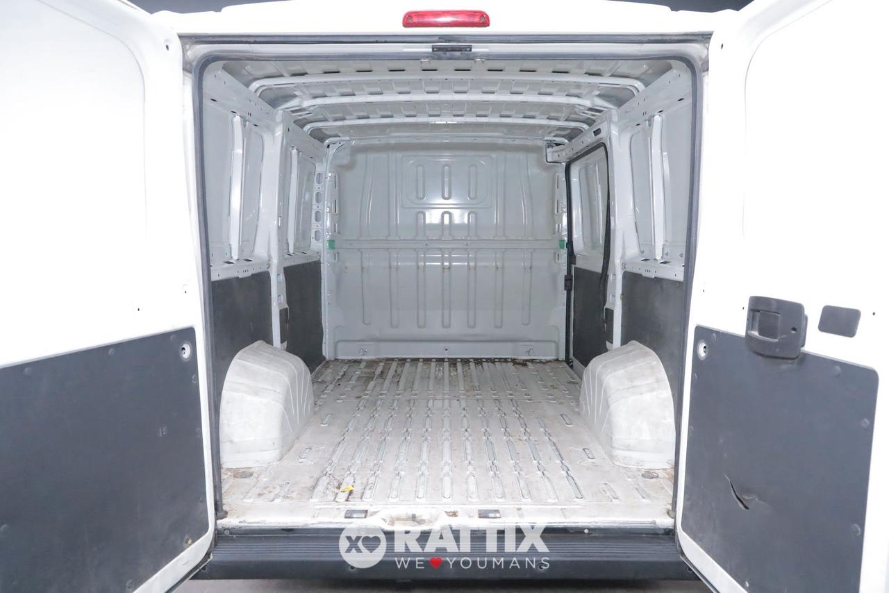 Peugeot Boxer 328 2.2 BlueHDI 120CV L1H1 Autocarro (IVA ESCLUSA)