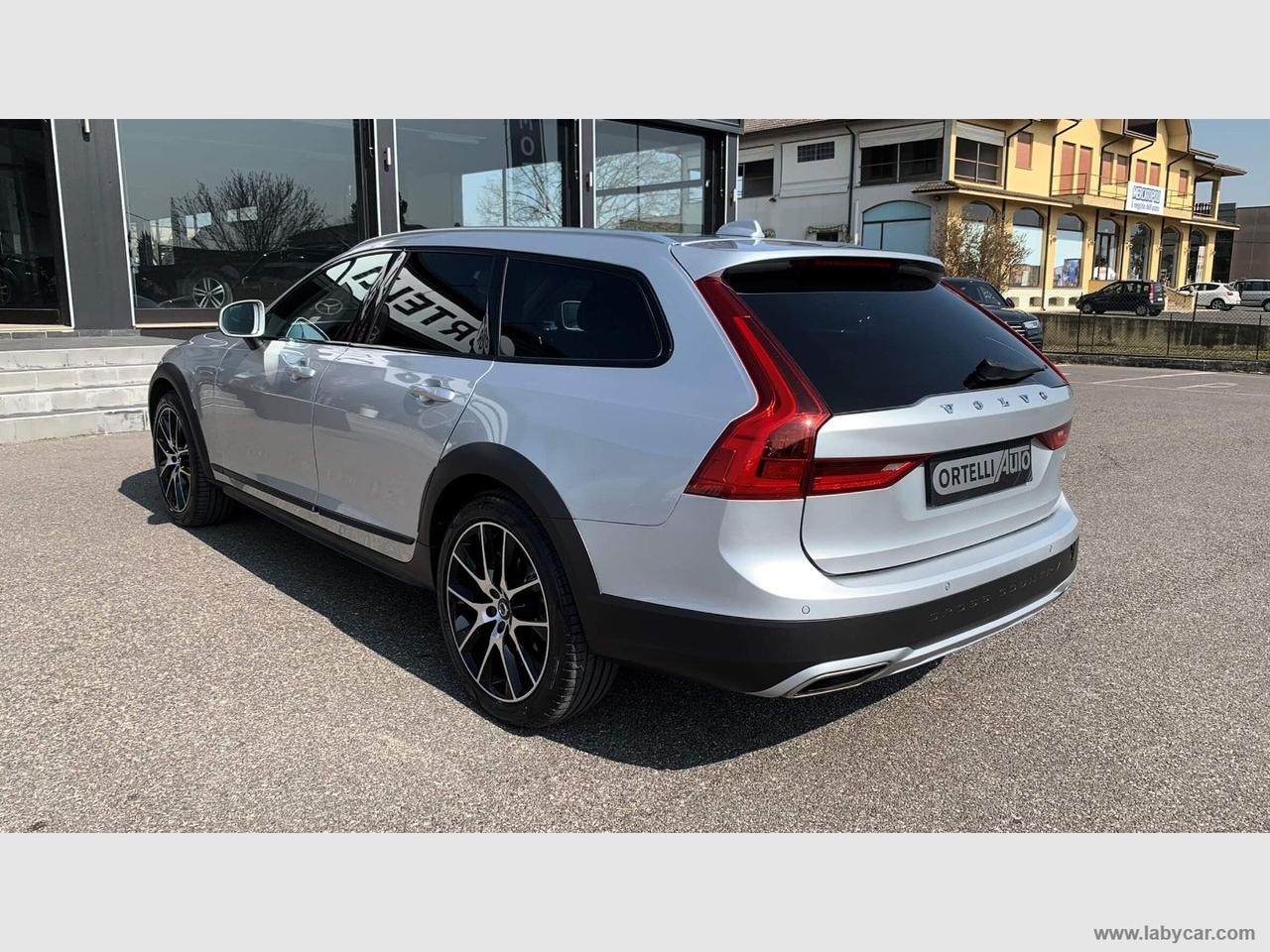 VOLVO V90 Cross Country D4 AWD Geartronic Pro GANCIO TRAINO I.V.A.