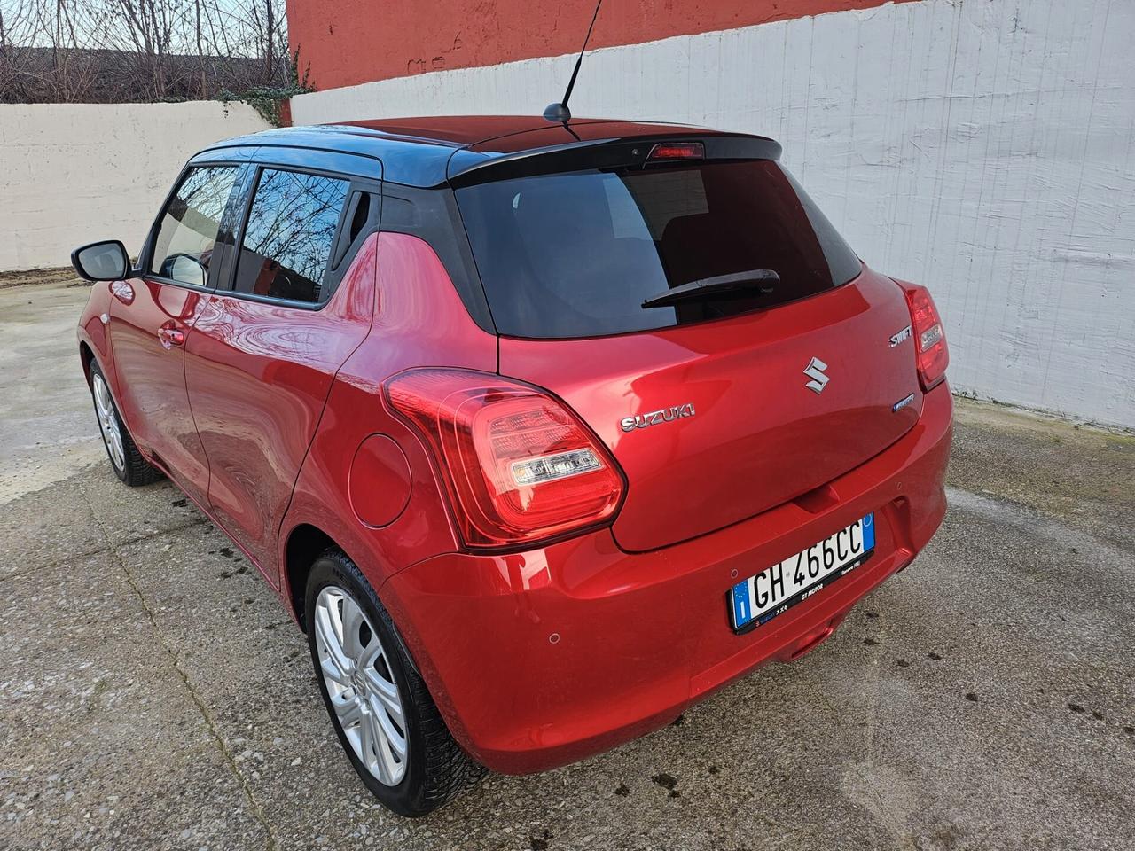 Suzuki Swift 1.2 Hybrid Top