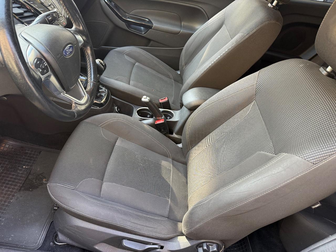 Ford Fiesta 1.5 TDCi 75CV 3 porte Business