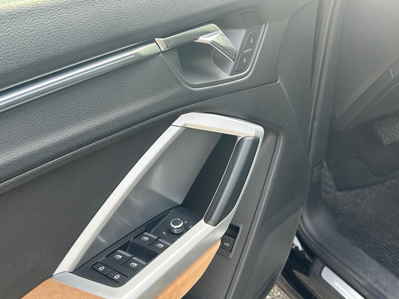 Audi Q3 S TRONIC S-LINE EDITION 2.0 35 TDI #9862