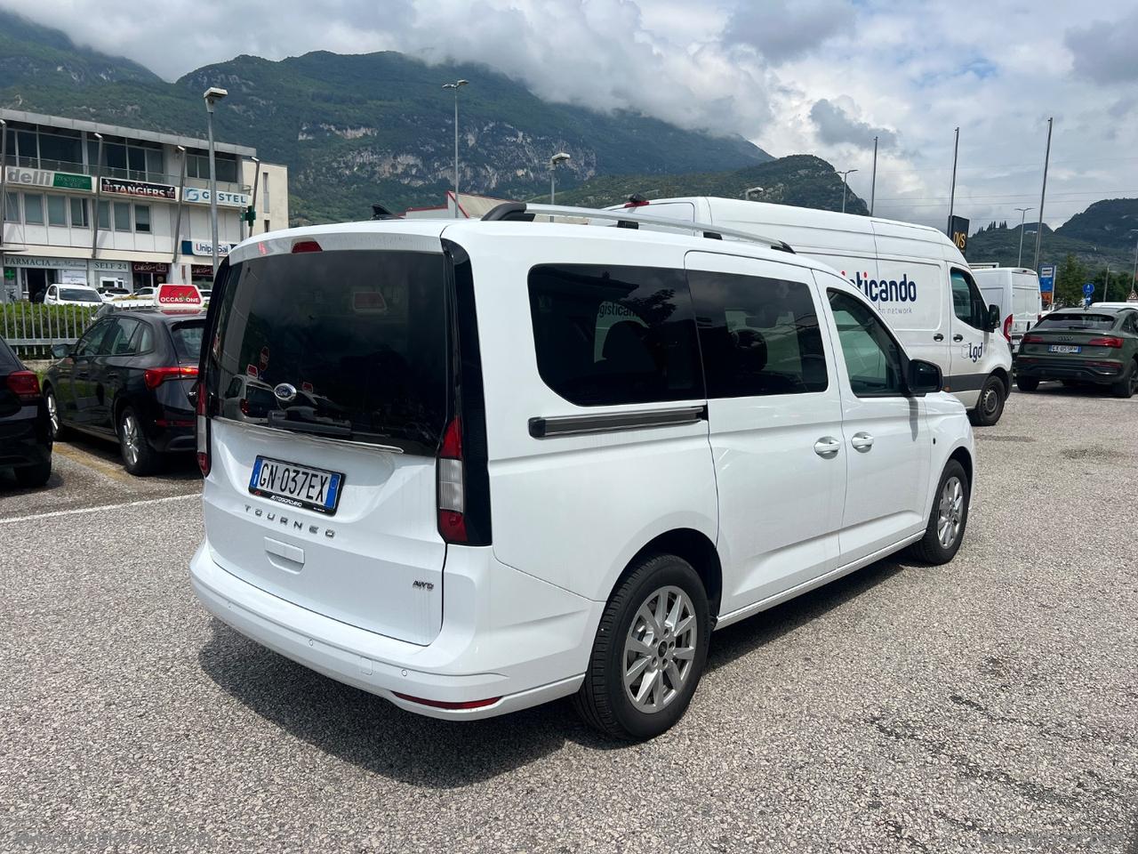 FORD Gr. Tourneo Connect 2.0 EBl 122CV Titan. 4X4 AWD