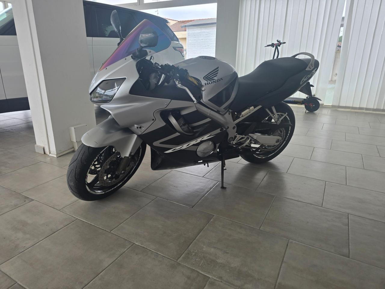 HONDA CBR 600 F