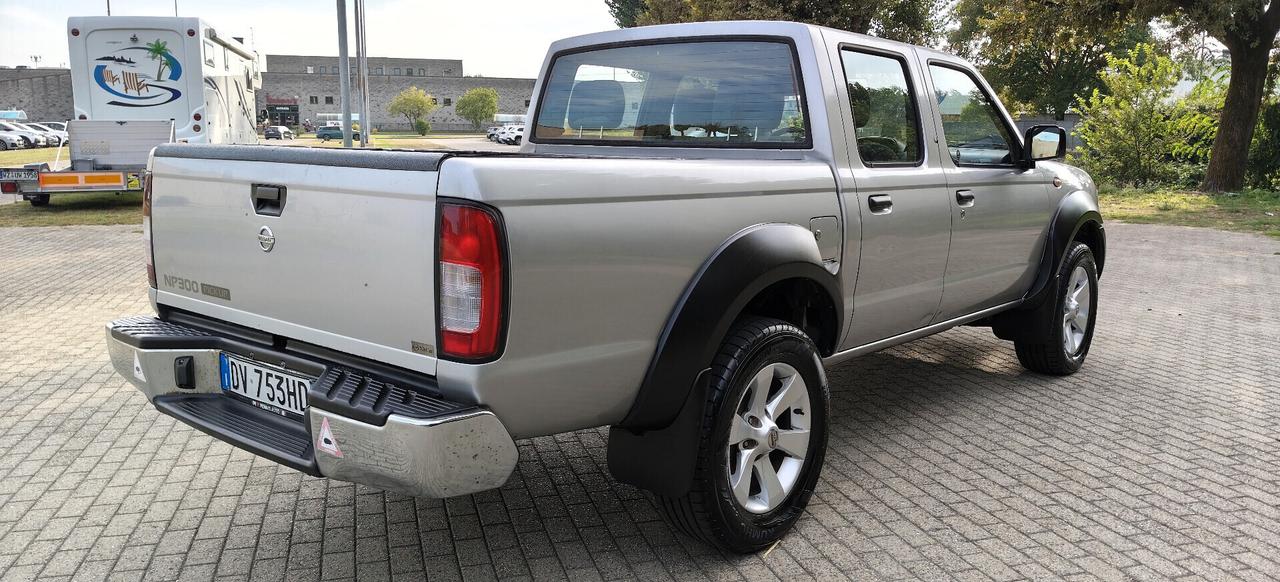 Nissan NP300 Navara 2.5 tdi 5p. Double Cab Premium