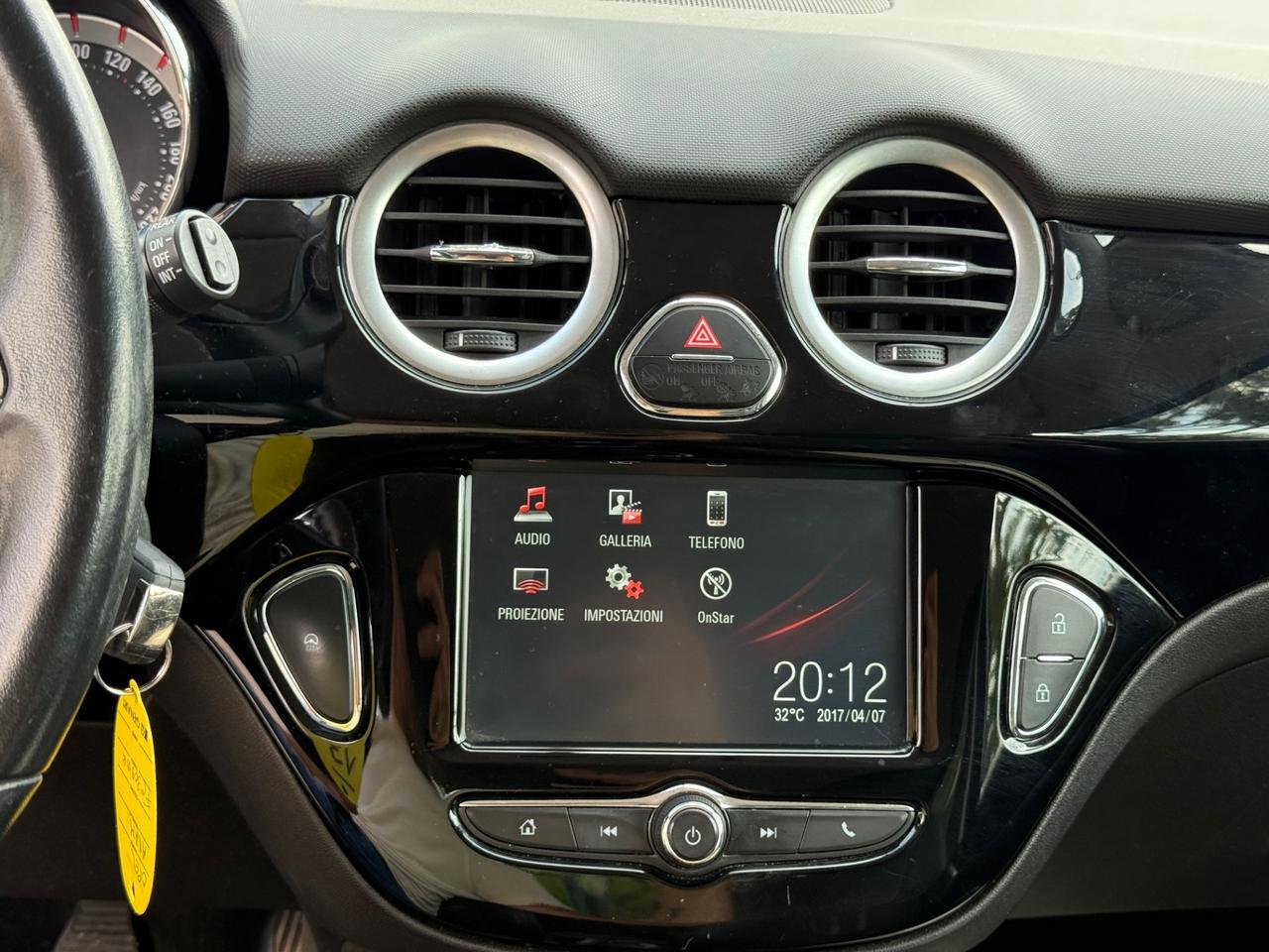 Opel Adam 1.2 70 CV Start&Stop Slam
