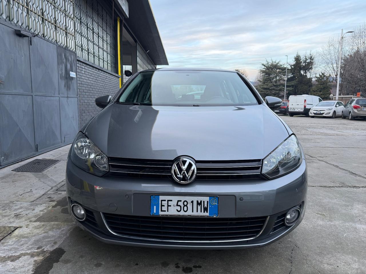 Volkswagen Golf 1.6 TDI DPF DSG 5p. Highline