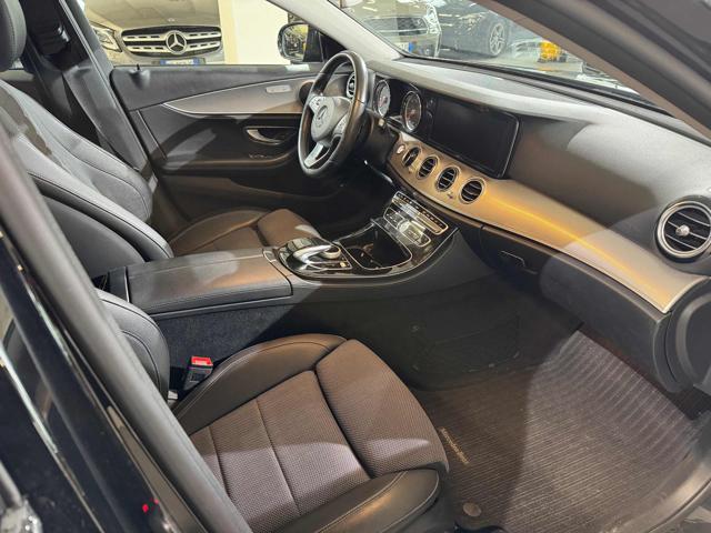 MERCEDES-BENZ E 220 d 4Matic Auto Premium