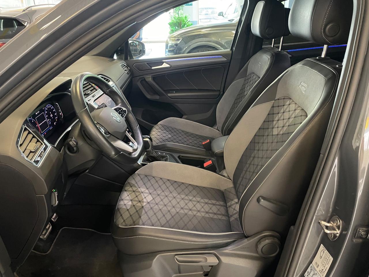 Volkswagen Tiguan 2.0 TDI 150 CV SCR DSG R-Line Black Telec.