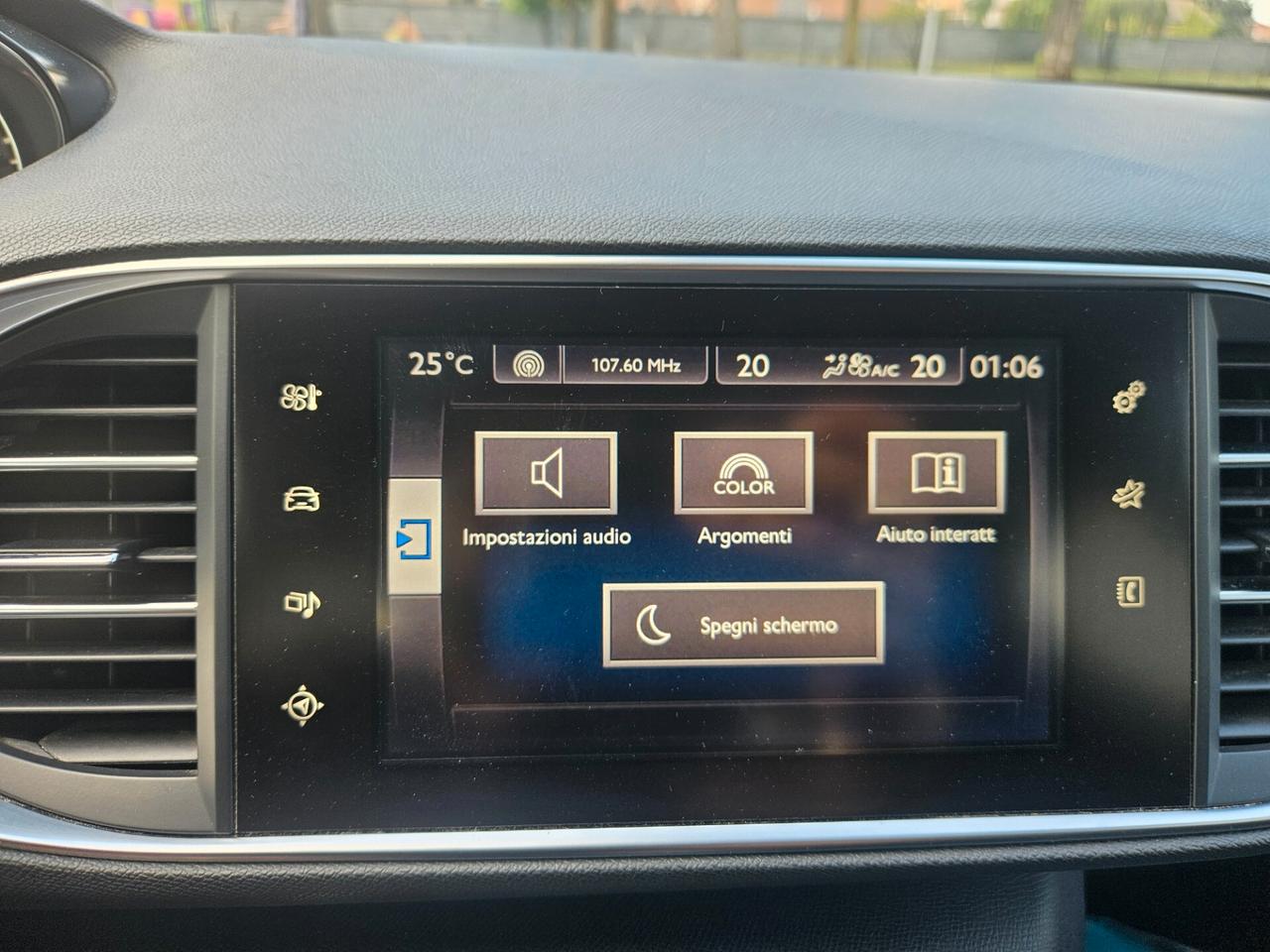 Peugeot 308 BlueHDi 120 CV Bianco Perla E6B