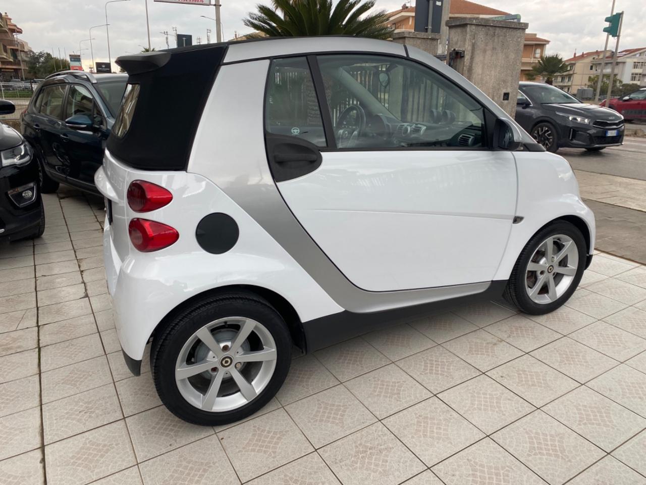 Smart ForTwo 1000 62 kW cabrio pulse