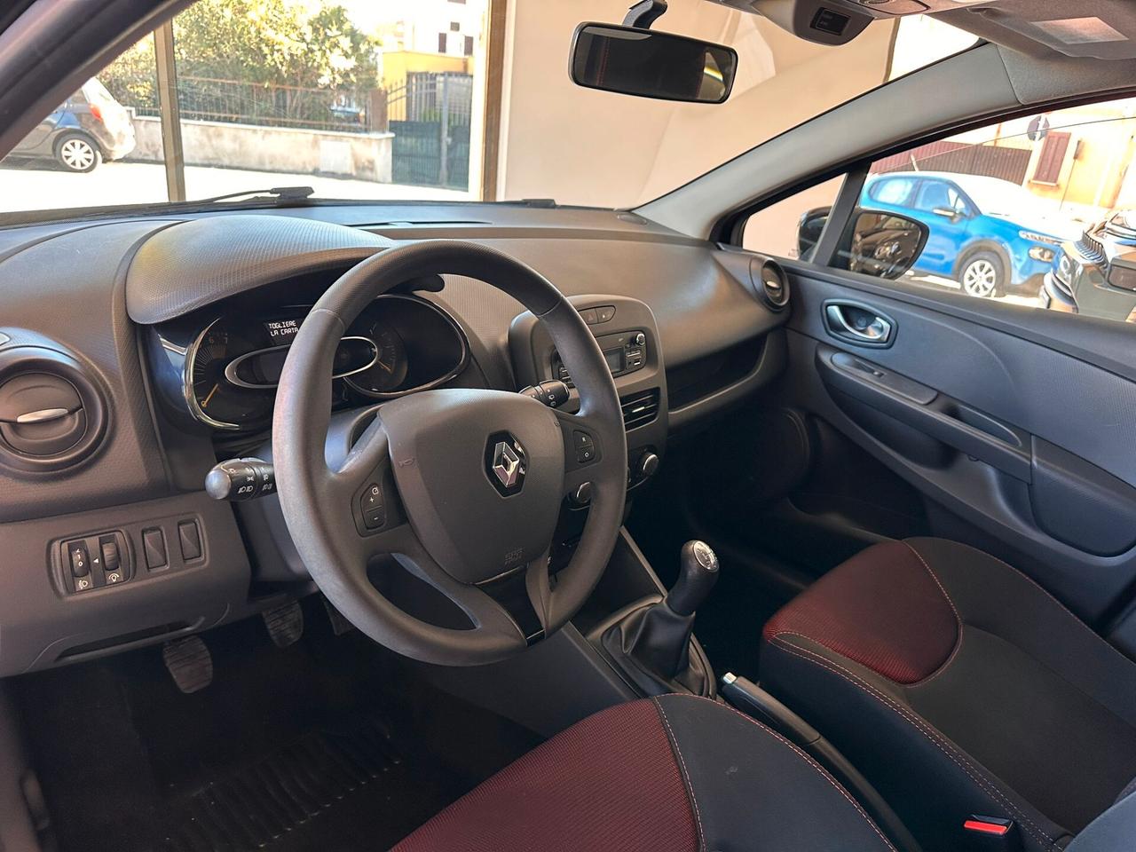 Renault Clio 1.2 75CV 5 porte Wave