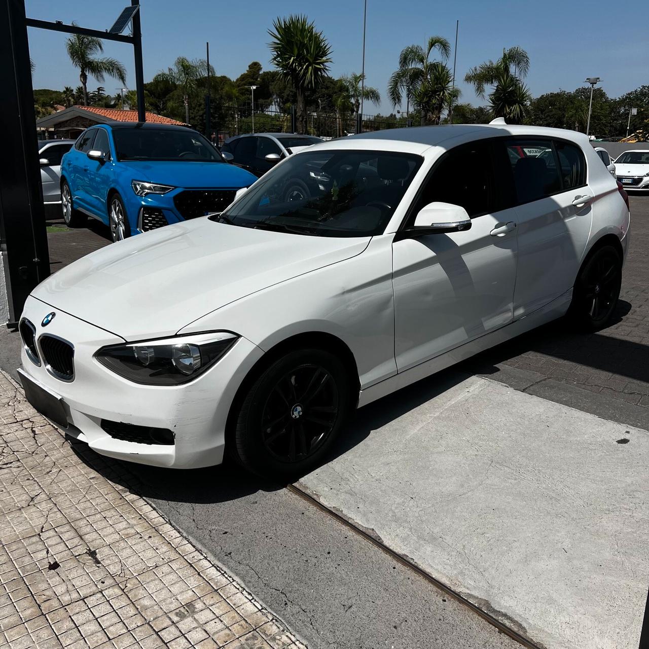 Bmw 114 114d 5p. Unique