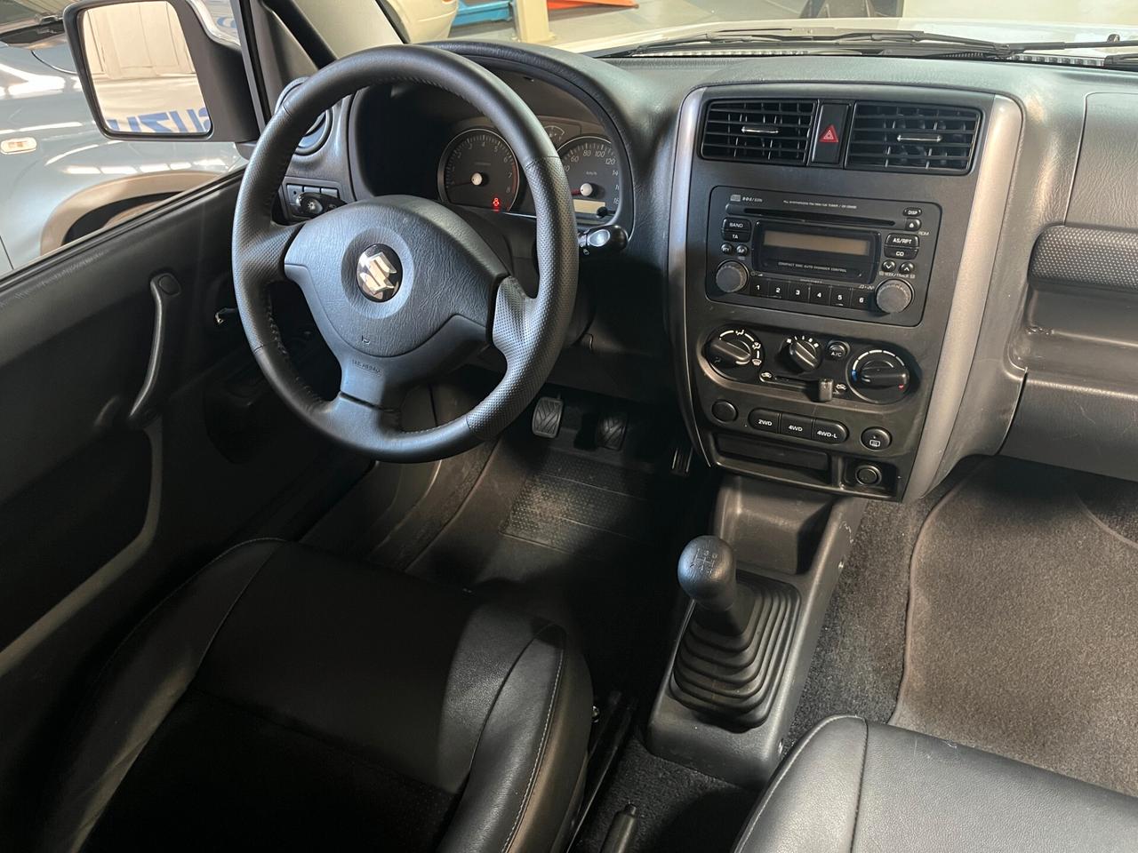 Suzuki Jimny 1.3i 4WD JLX+ - 22.000KM