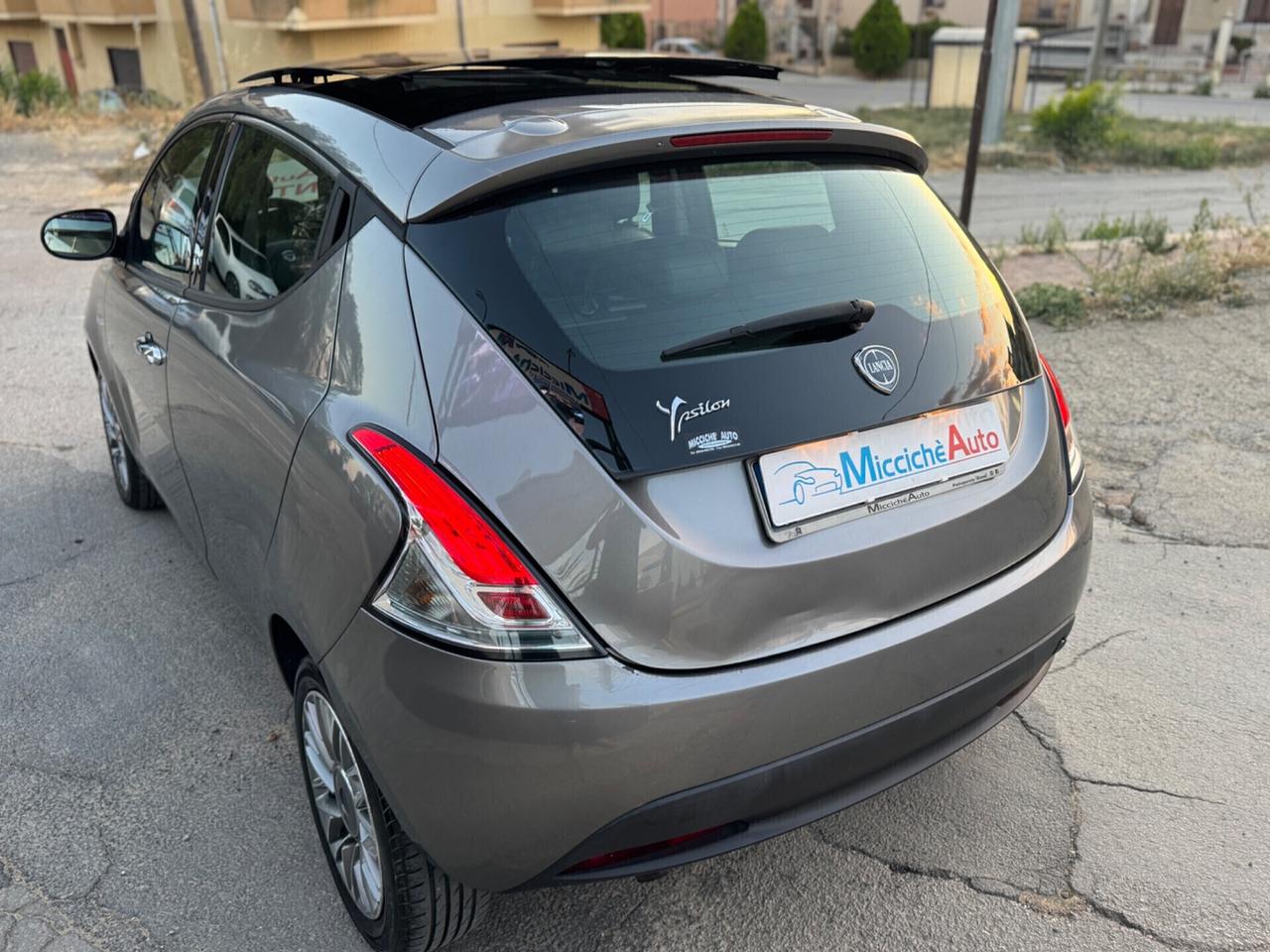 LANCIA YPSILON 1.3 MJT II 95 CV PLATINUM EDITION TETTO FULL
