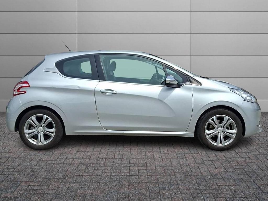 Peugeot 208 3 Porte 1.2 VTi Allure