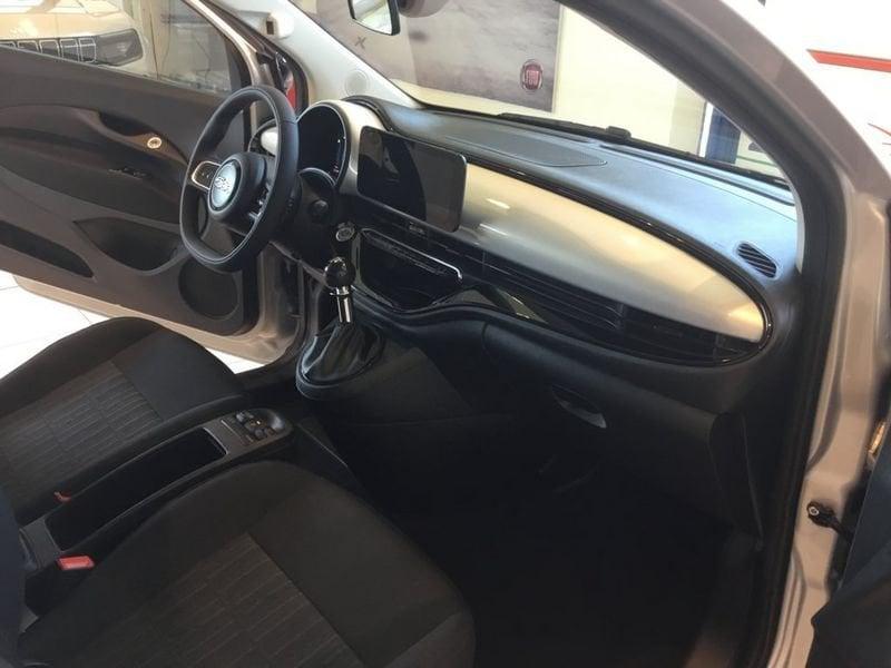 FIAT 500 Hybrid Hybrid Icon PACK STYLE