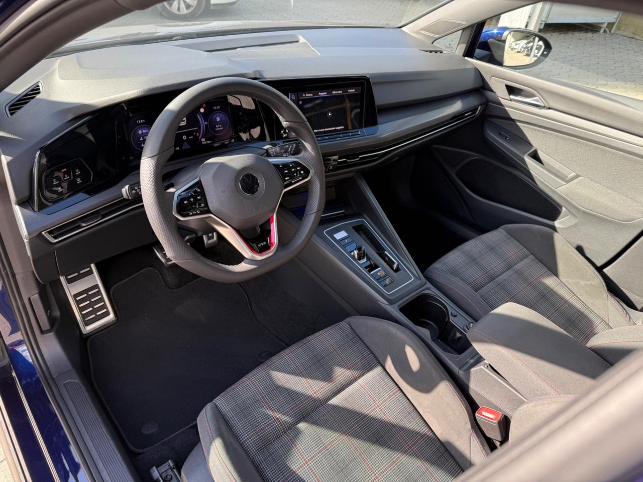 Volkswagen Golf GTI 2.0 TSI DSG