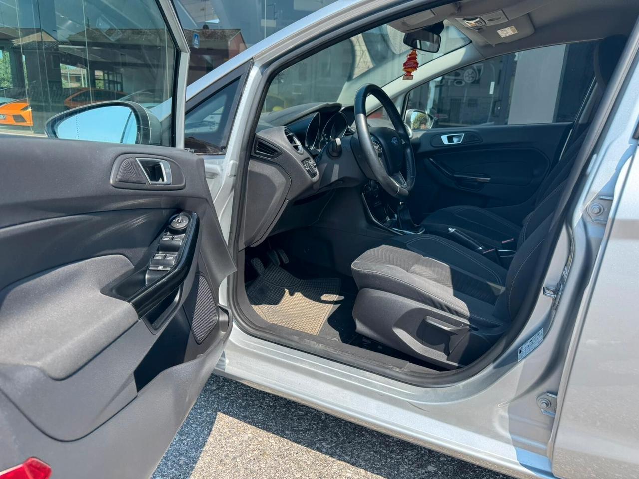Ford Fiesta 1.5 TDCi 75CV 5 porte Business