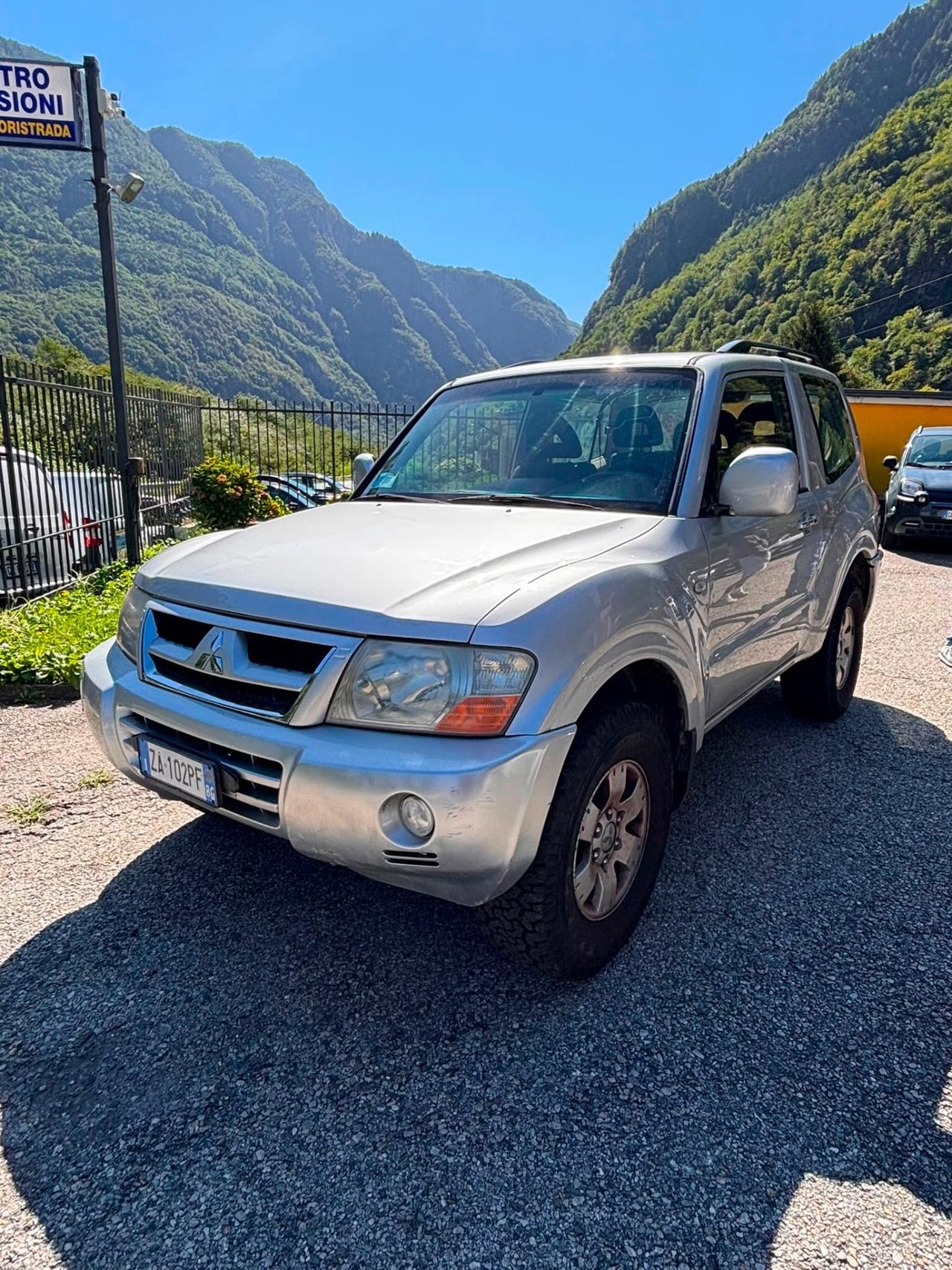 Mitsubishi Pajero 2.5 TDI 3p. GLX