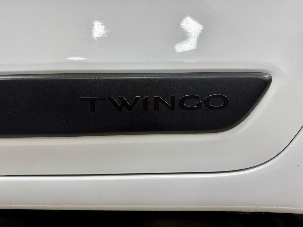 Renault Twingo 0.9 TCe 90cv EDC Intens 2016