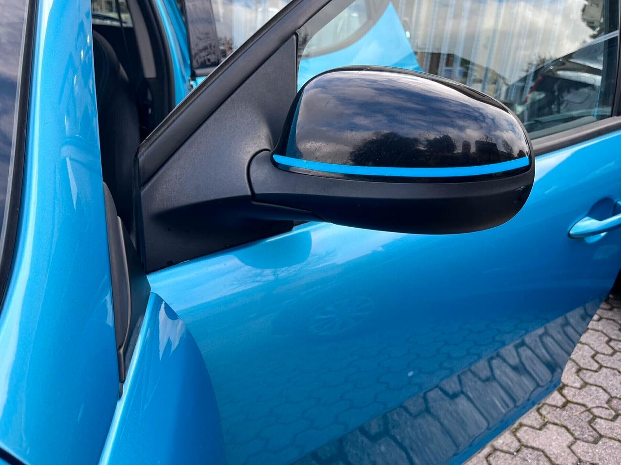 Lancia Ypsilon 0.9 TwinAir 85 CV Elefan/Blu-2013