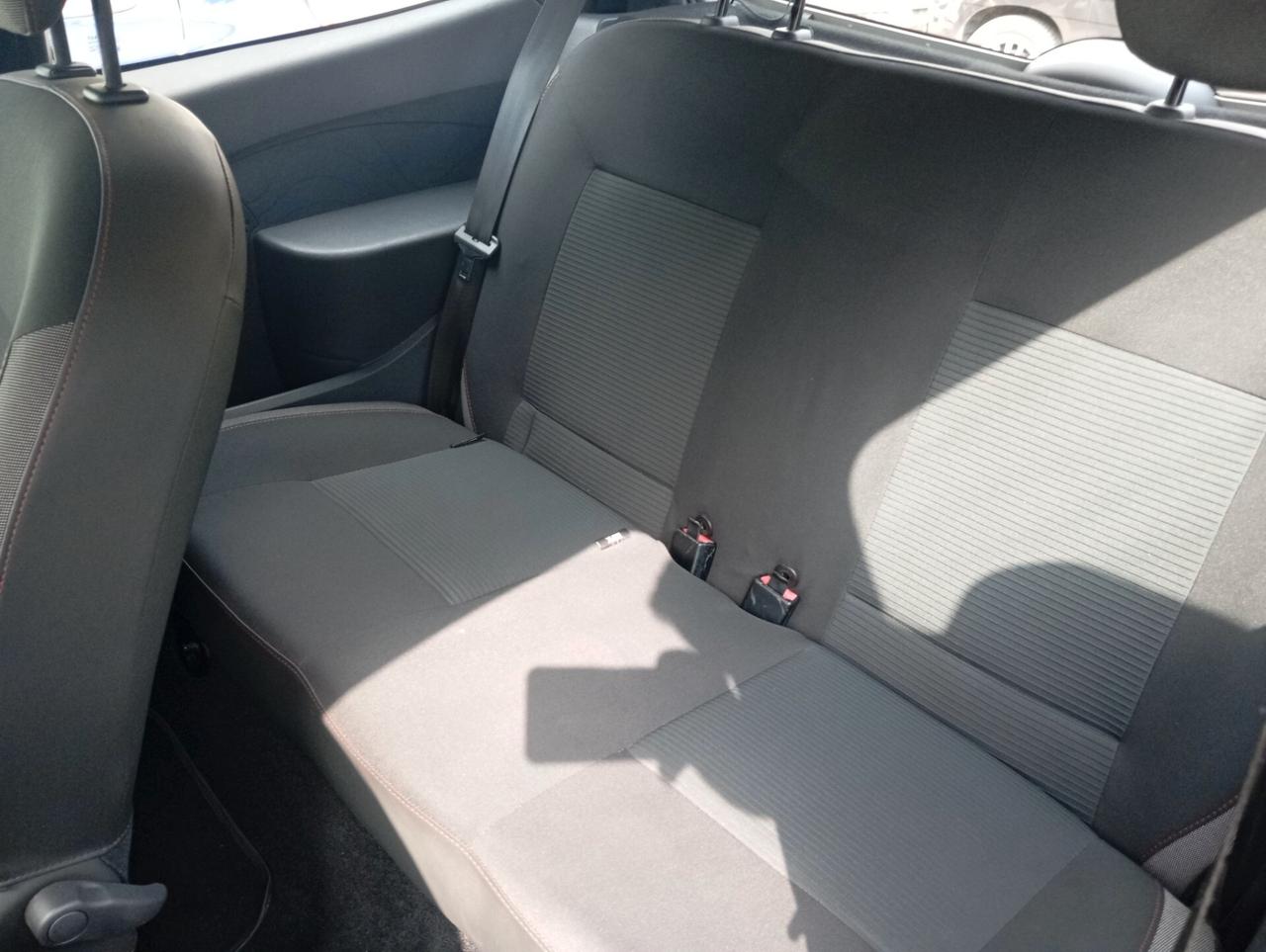 Renault Twingo 1.2 16V permute finanziabile