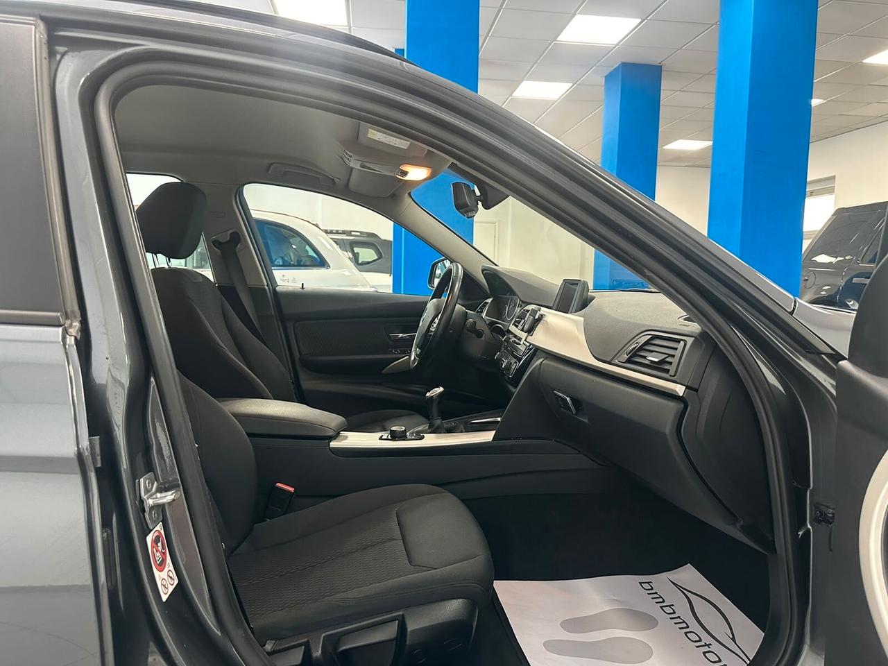 Bmw 320d xDrive Touring Business Advantage