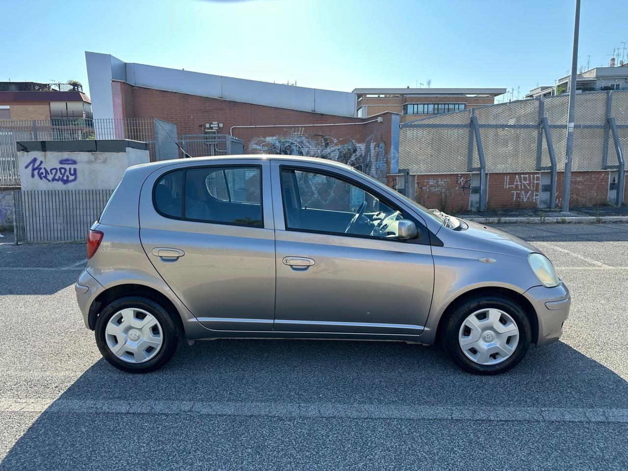 Toyota Yaris 1.0 VVT-i 5p Sol *45.000KM*