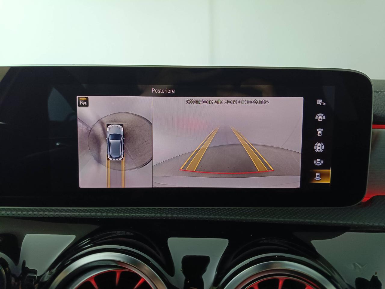 Mercedes-Benz Classe A - W177 2018 - A 180 d Premium auto