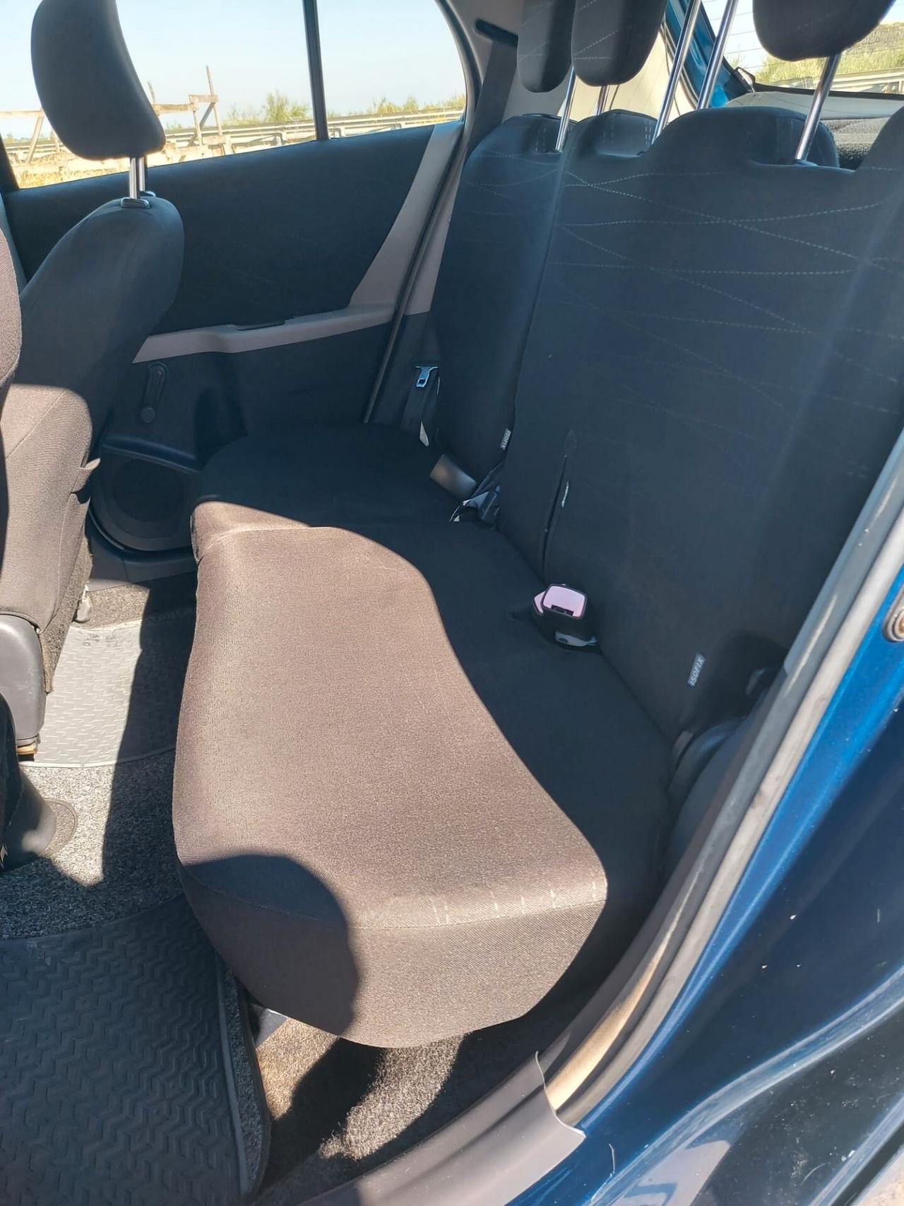 Toyota Yaris 1.0 5 porte Sol