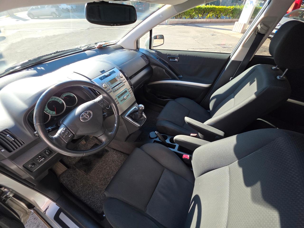 Toyota Corolla Verso 2.2 7 POSTI OFFERTA PROMO