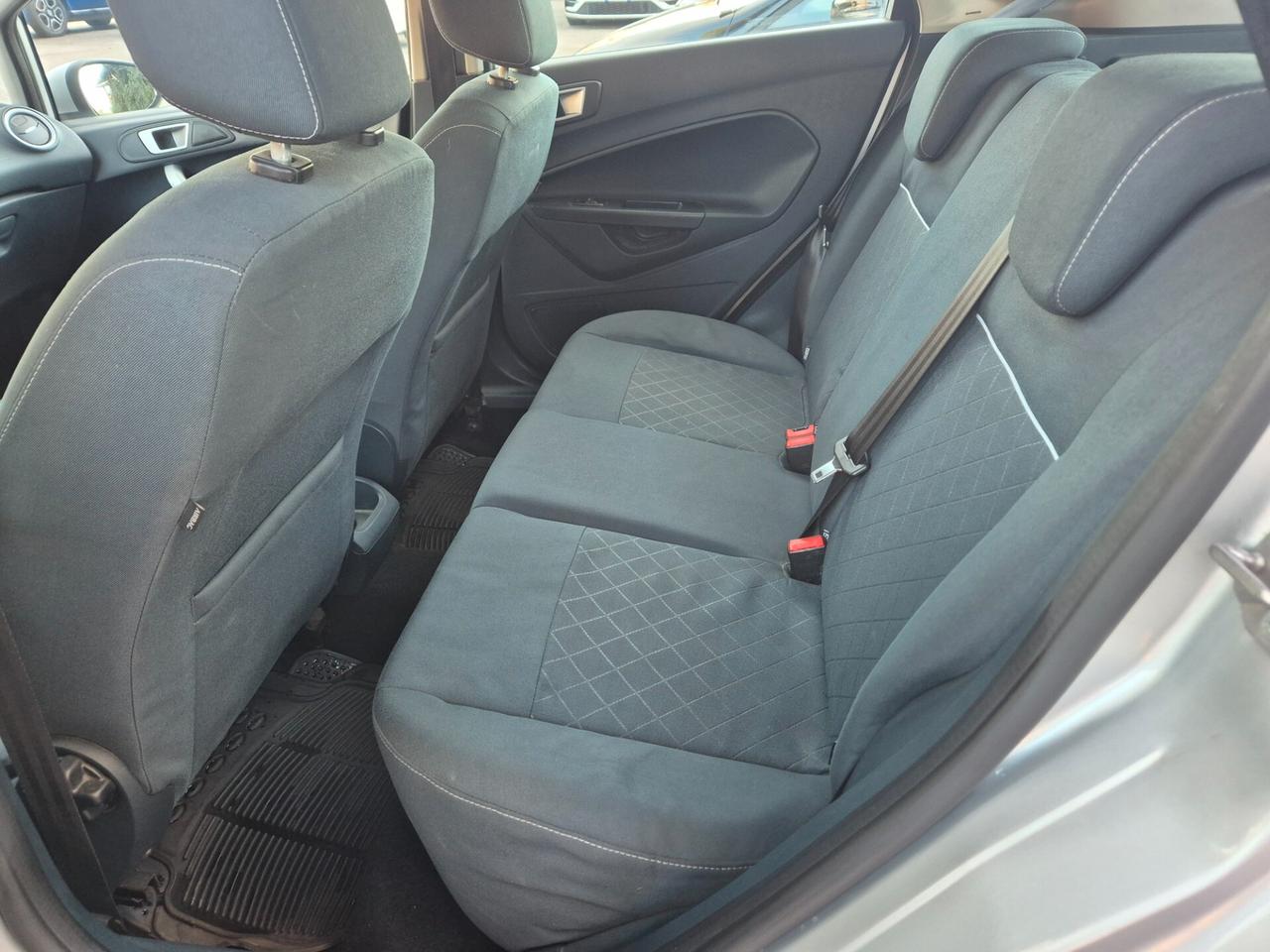 Ford Fiesta Ikon 1.4 TDCi 70CV 5 porte