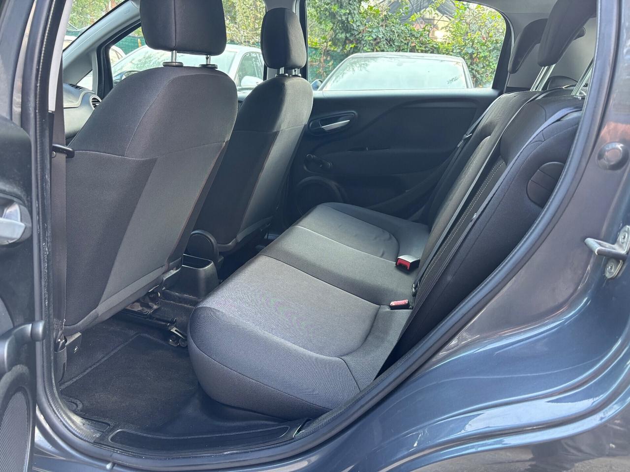 Fiat Punto 1.2 8V 5 porte Lounge OK Neopatentati