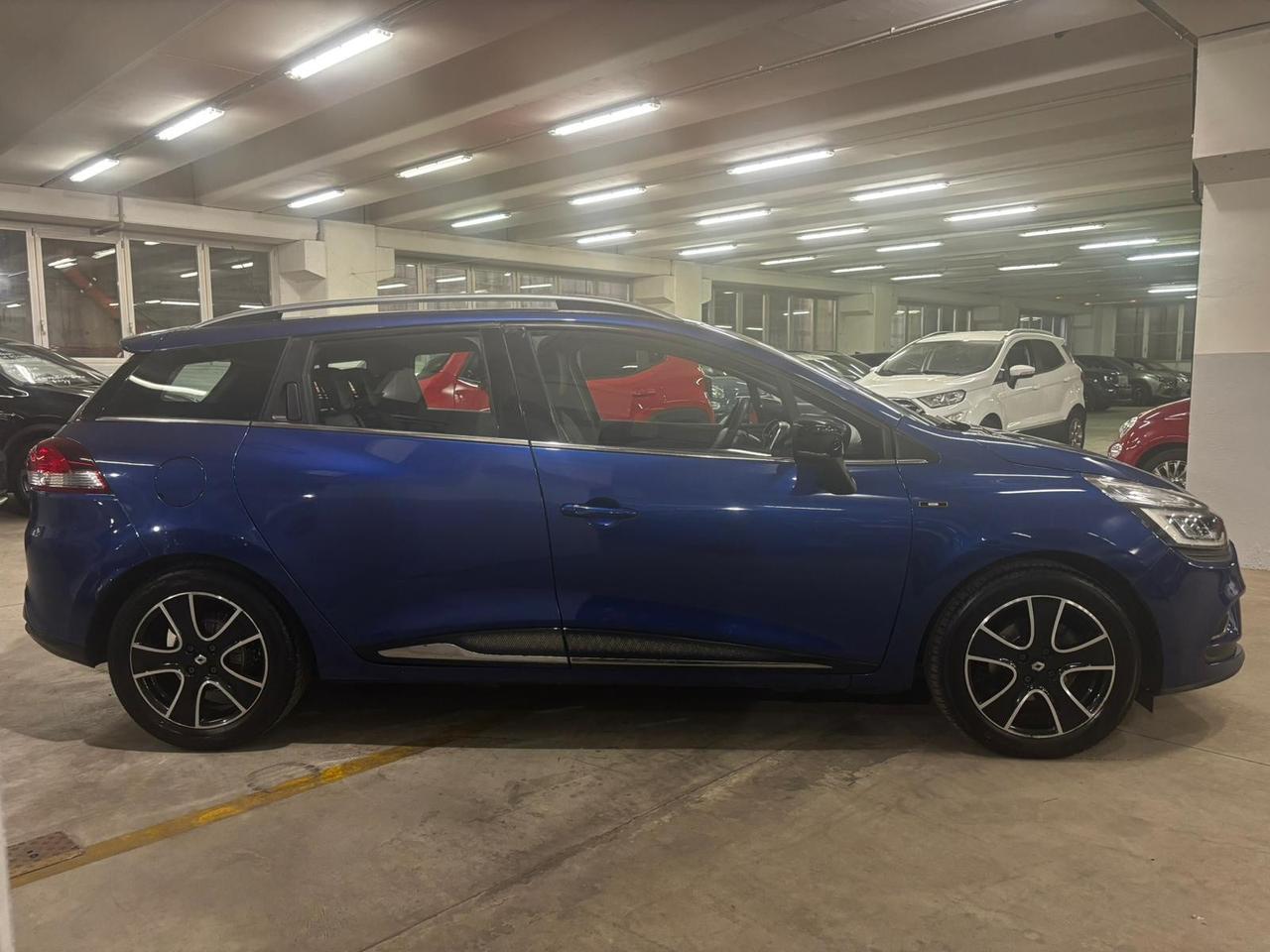 RENAULT Clio Sporter 1.5 dci Moschino Zen 75cv