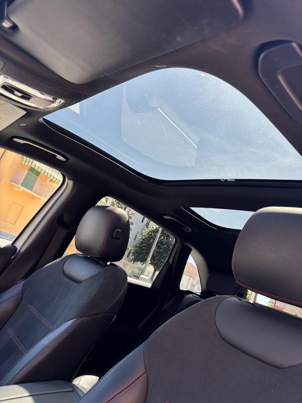 Mercedes B 180 D Premium DCT FULL LED-NAVI-TETTO-18"