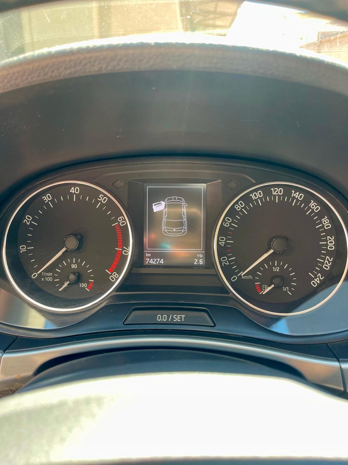 Skoda Fabia 1.0 TSI Color Argento