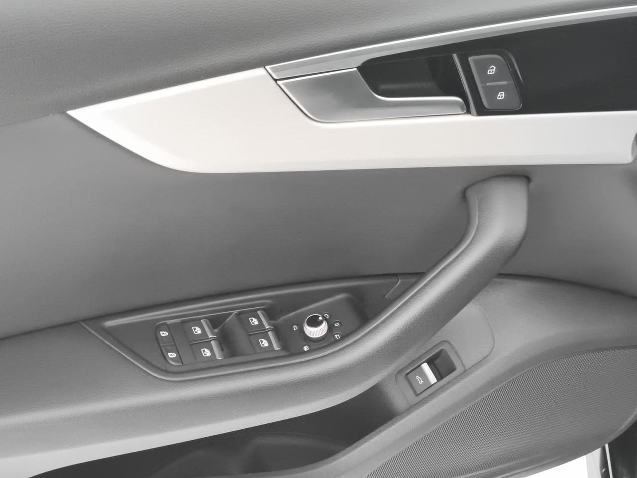 Audi A4 Avant 40 2.0 tdi mhev S line edition 204cv