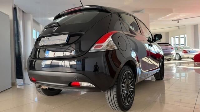 Lancia Ypsilon 1.2 69 CV 5 porte