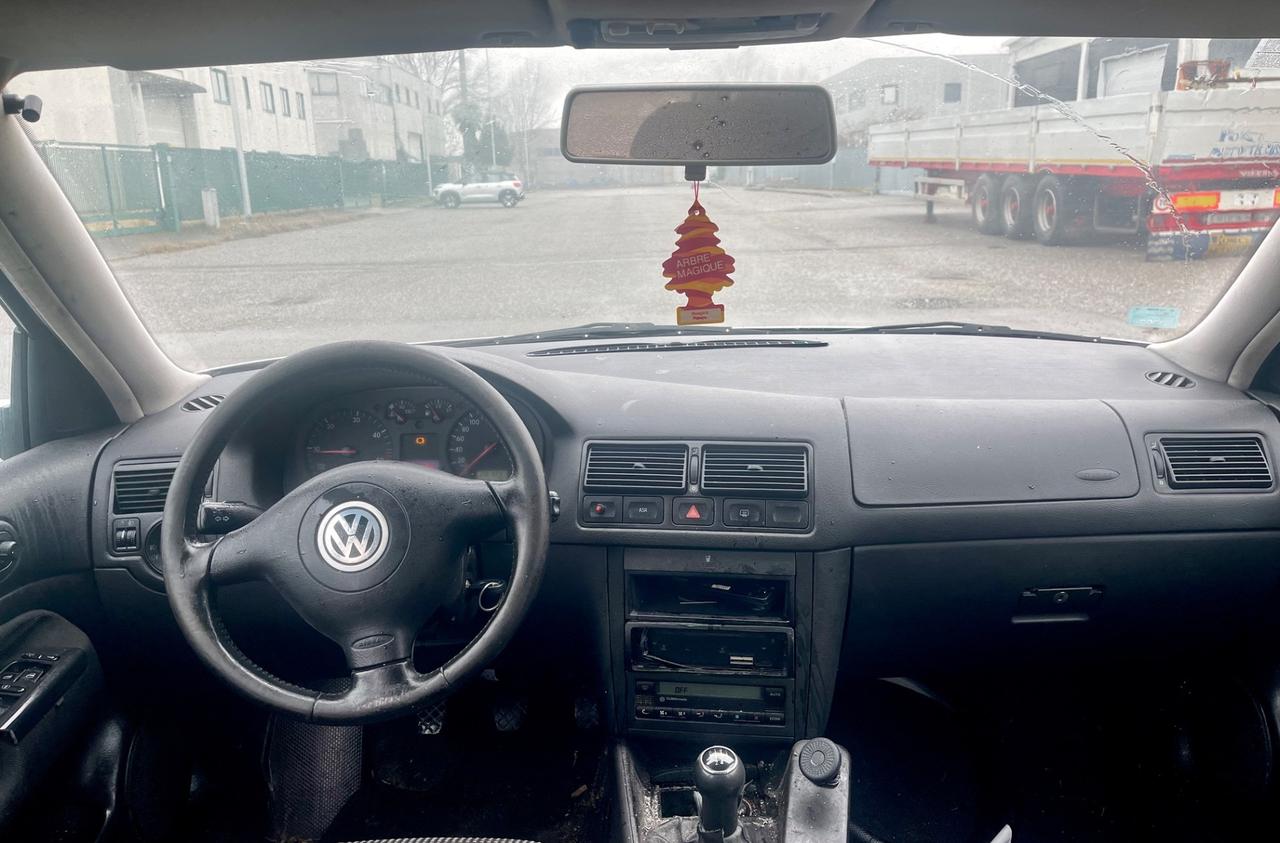 Volkswagen Golf 1.9 TDI/110 CV cat 5p. Comfortline