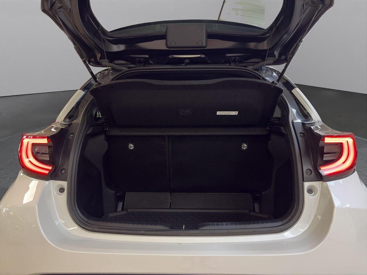 Toyota Yaris 1.5h Style